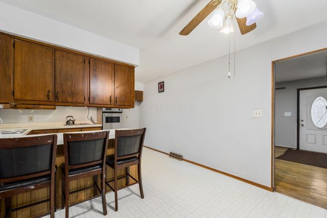 893 Hunt Valley Drive, Reynoldsburg, OH 43068