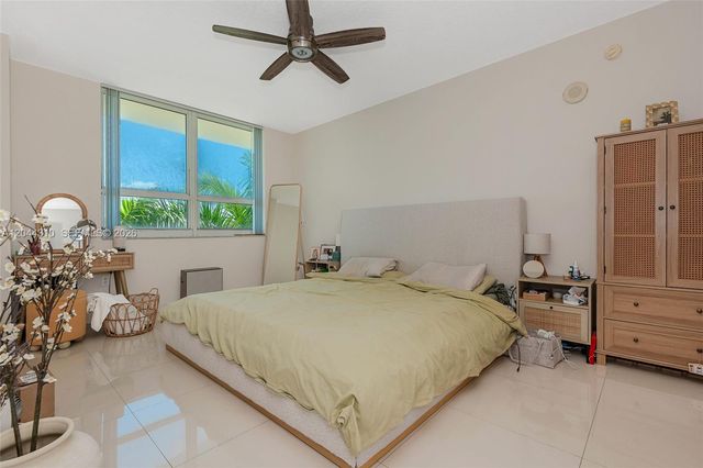 2000 N Bayshore Dr 516, Miami, FL 33137