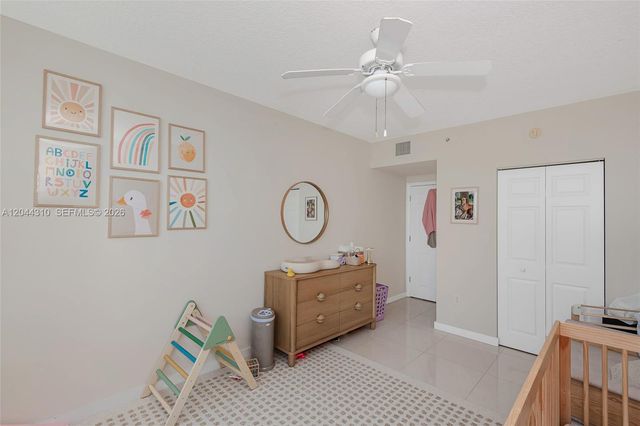 2000 N Bayshore Dr 516, Miami, FL 33137