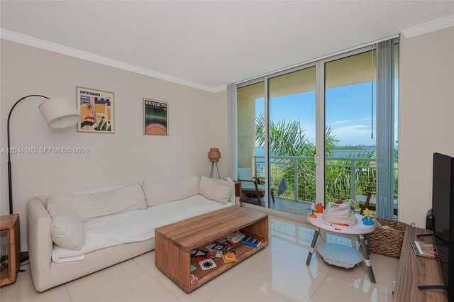 2000 N Bayshore Dr 516, Miami, FL 33137