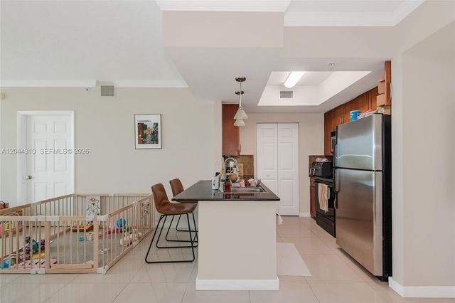 2000 N Bayshore Dr 516, Miami, FL 33137