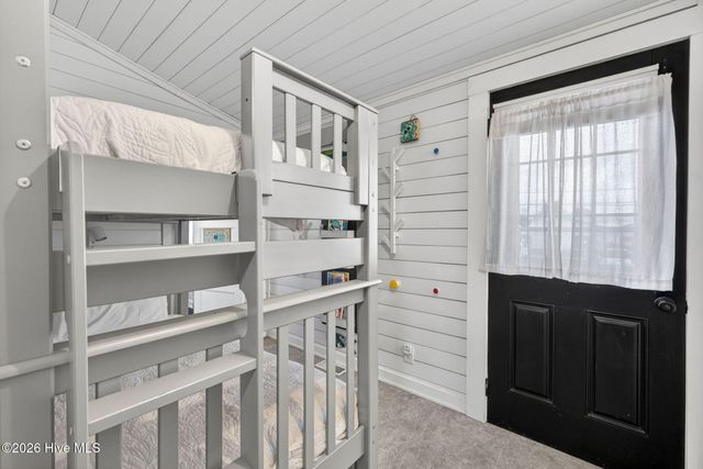704 Carolina Beach Avenue S, Carolina Beach, NC 28428