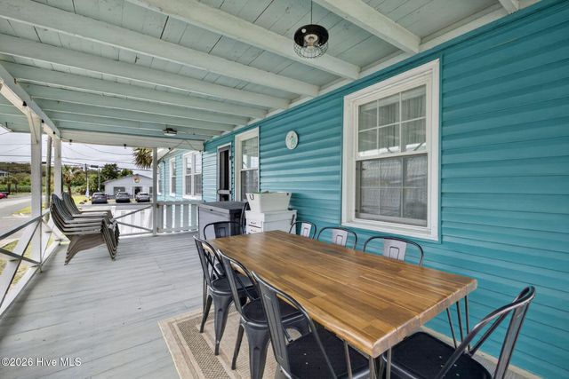 704 Carolina Beach Avenue S, Carolina Beach, NC 28428