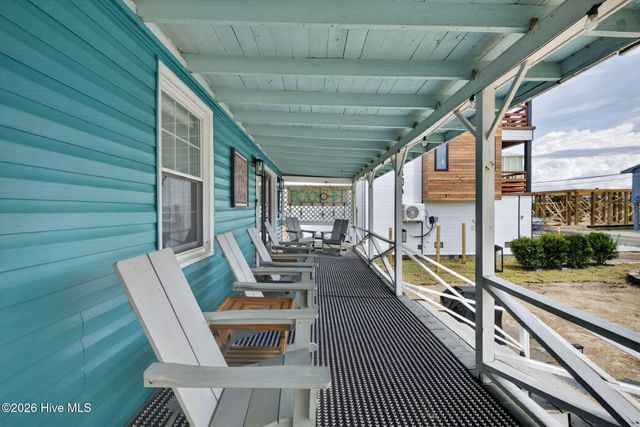 704 Carolina Beach Avenue S, Carolina Beach, NC 28428