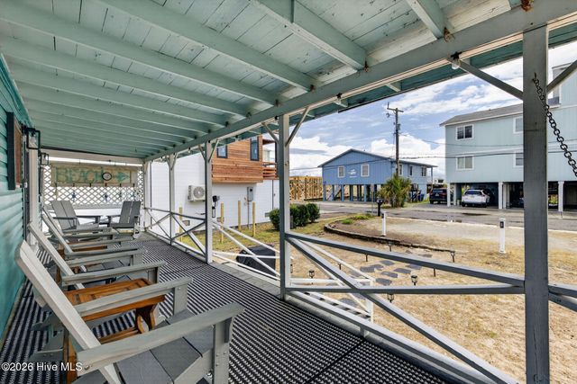 704 Carolina Beach Avenue S, Carolina Beach, NC 28428