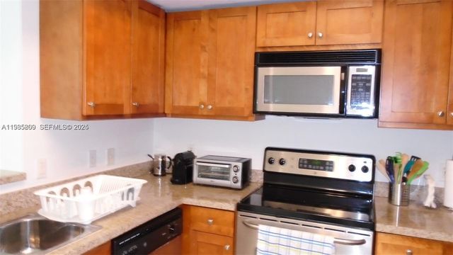 1723 SW 2nd Ave 608, Miami, FL 33129