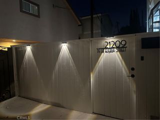 21209 De La Guerra Street, Woodland Hills, CA 91364