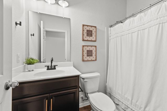 2340 N Amber Ruse Court, Conroe, TX 77304