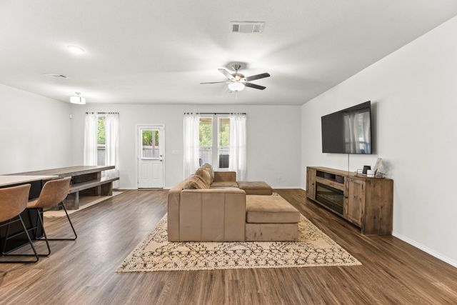 2340 N Amber Ruse Court, Conroe, TX 77304