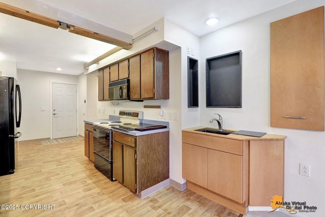 6911 Gemini Drive, Anchorage, AK 99504