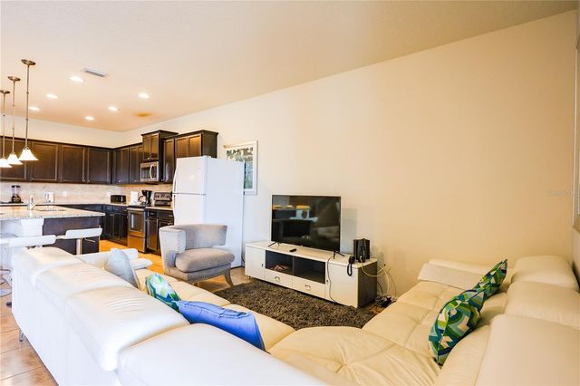 8811 MACAPA DRIVE, Kissimmee, FL 34747