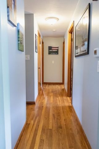 97 Pondview Dr, Chicopee, MA 01020