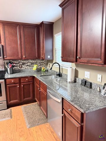 104 Arbor Creek, Warner Robins, GA 31093