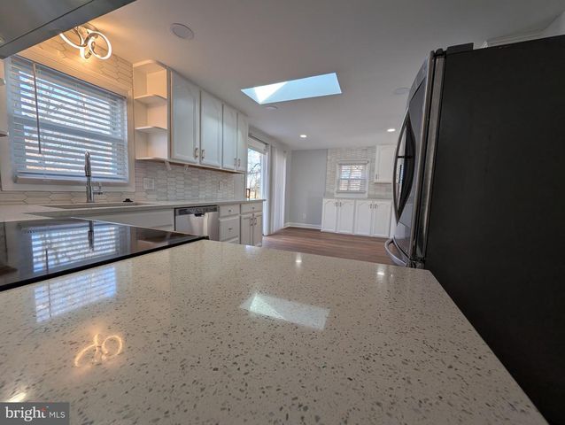 18540 BROOKE RD, Sandy Spring, MD 20860