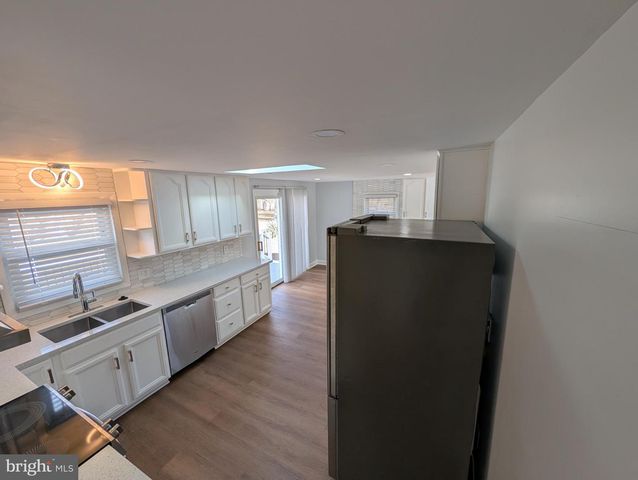 18540 BROOKE RD, Sandy Spring, MD 20860