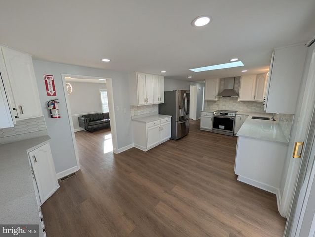 18540 BROOKE RD, Sandy Spring, MD 20860