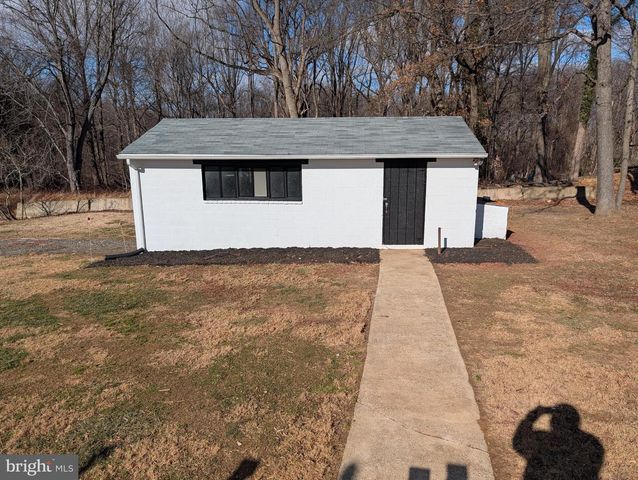 18540 BROOKE RD, Sandy Spring, MD 20860