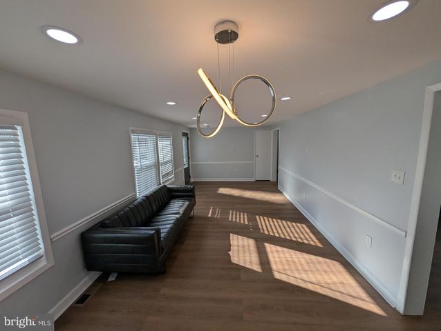 18540 BROOKE RD, Sandy Spring, MD 20860