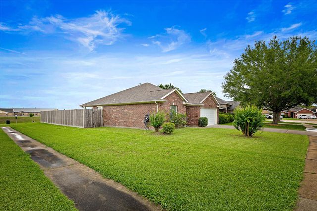 7331 Wimberly Oaks Lane, Richmond, TX 77407
