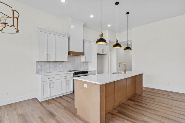 1276 W Sage Court, Springfield, MO 65810