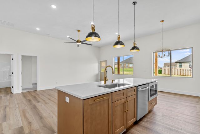 1276 W Sage Court, Springfield, MO 65810