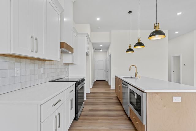 1276 W Sage Court, Springfield, MO 65810