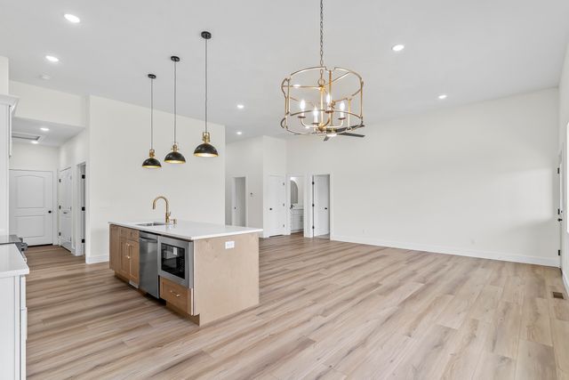 1276 W Sage Court, Springfield, MO 65810