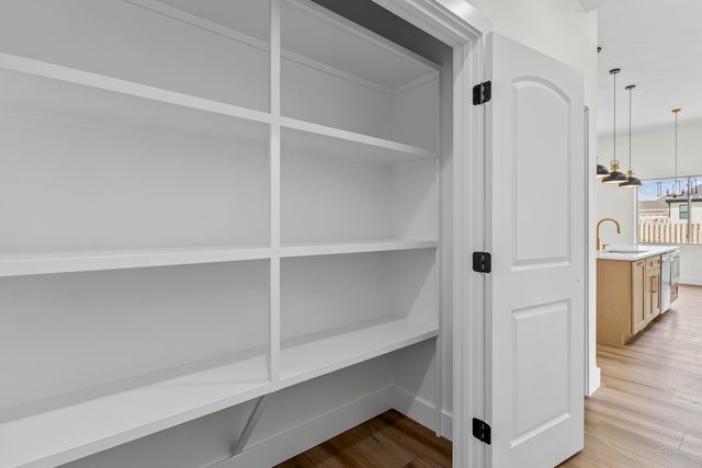 1276 W Sage Court, Springfield, MO 65810