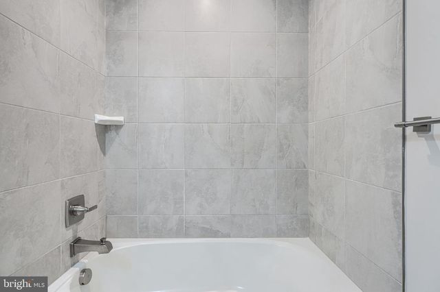 10720 PRESIDENTIAL PKWY, Upper Marlboro, MD 20772