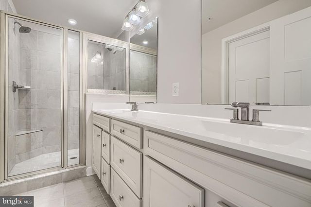 10720 PRESIDENTIAL PKWY, Upper Marlboro, MD 20772