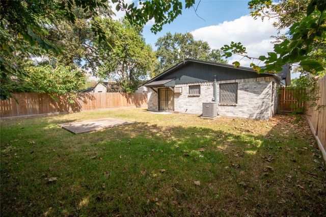 10009 Lonallen Street, Houston, TX 77088