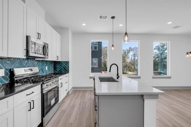 5303 Kindred Garden Lane A, Houston, TX 77091