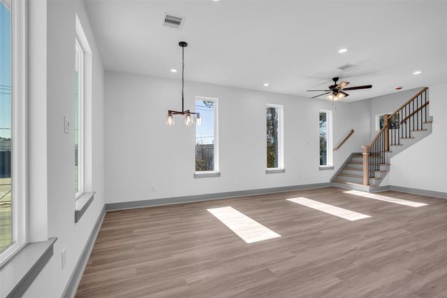 5303 Kindred Garden Lane A, Houston, TX 77091