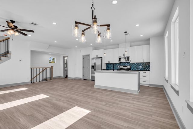 5303 Kindred Garden Lane A, Houston, TX 77091