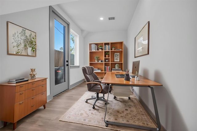 5303 Kindred Garden Lane A, Houston, TX 77091