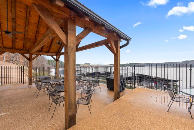 11 ELKS LANDING DR, Iuka, MS 38852