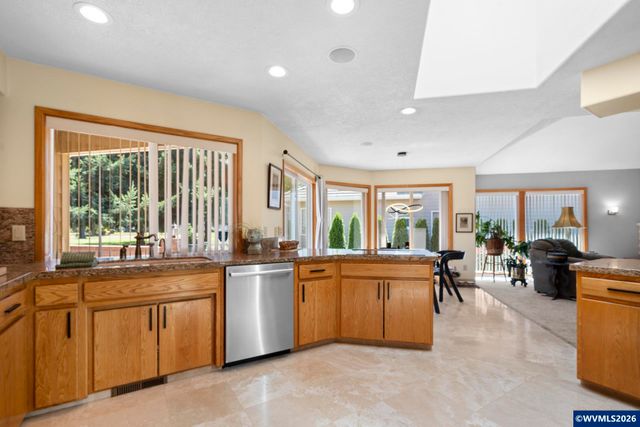 6156 Hogan Dr N, Keizer, OR 97303