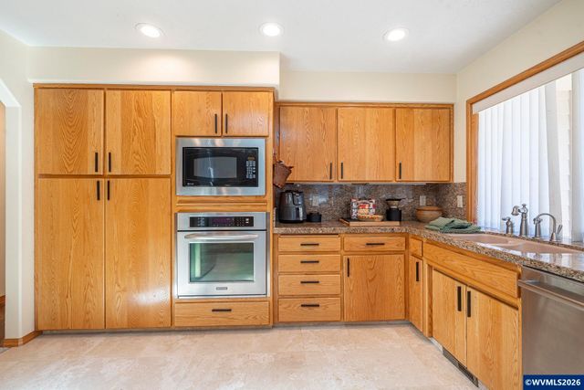6156 Hogan Dr N, Keizer, OR 97303