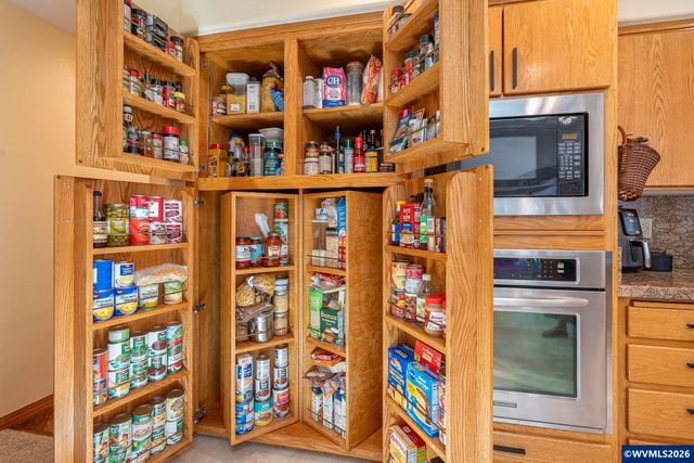 6156 Hogan Dr N, Keizer, OR 97303
