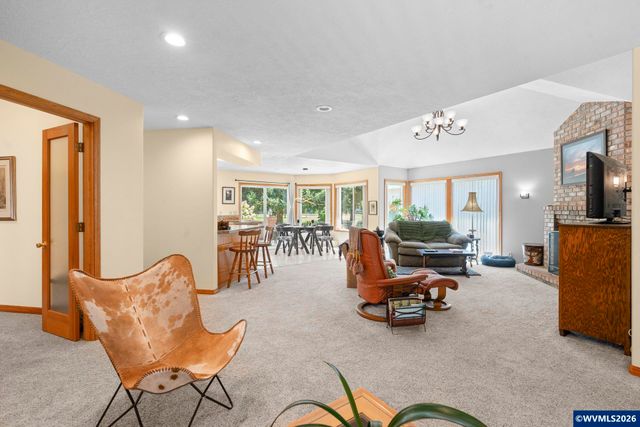 6156 Hogan Dr N, Keizer, OR 97303