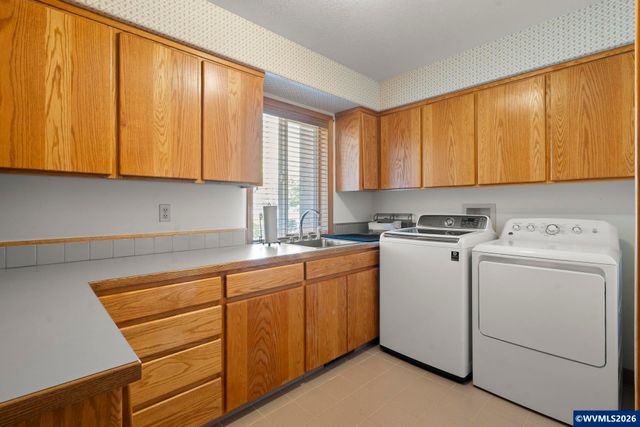 6156 Hogan Dr N, Keizer, OR 97303