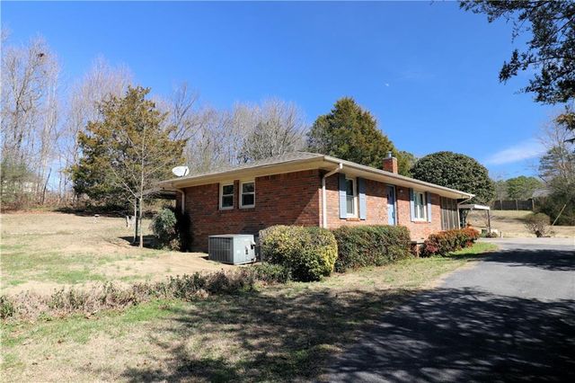 70 N Bellview Road, Aragon, GA 30104