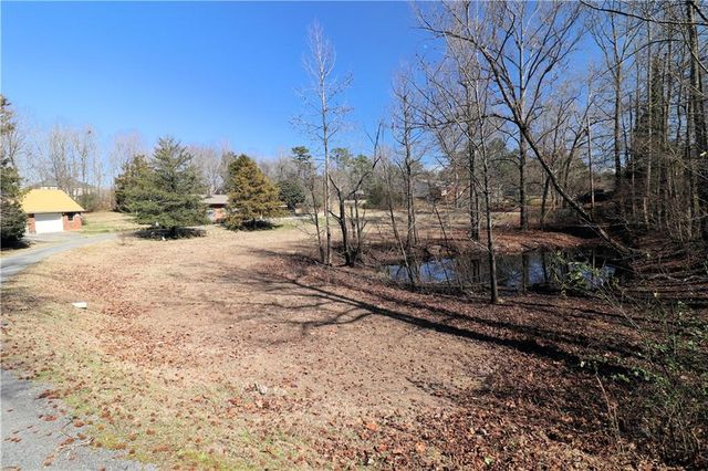 70 N Bellview Road, Aragon, GA 30104