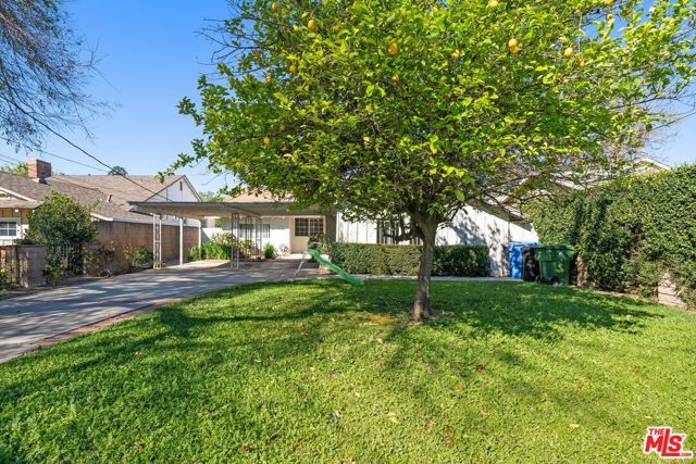 7351 Zelzah Avenue, Los Angeles, CA 91335