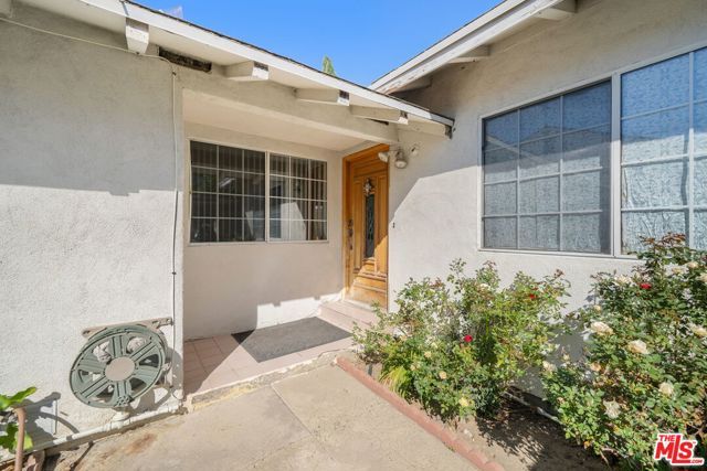 7351 Zelzah Avenue, Los Angeles, CA 91335