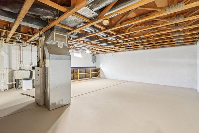 2803 Tilden AVENUE, Delavan, WI 53115