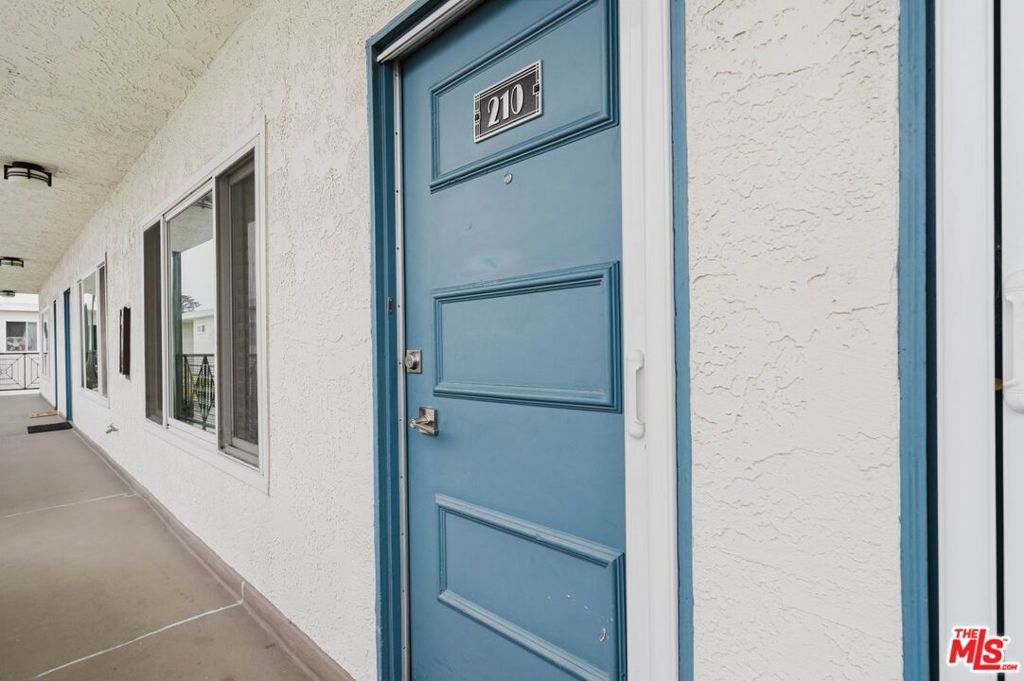 2721 2nd Street 210, Santa Monica, CA 90405 — photo 5