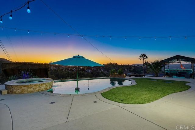 12139 Valhalla Drive, Lakeside, CA 92040