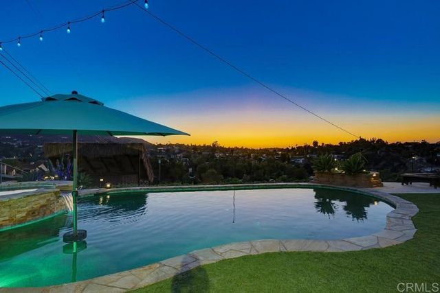 12139 Valhalla Drive, Lakeside, CA 92040