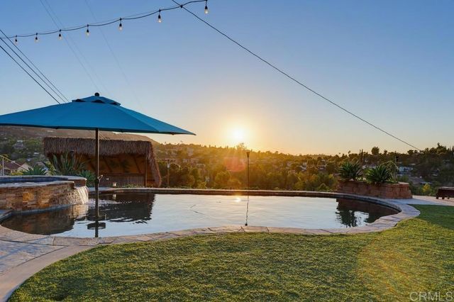 12139 Valhalla Drive, Lakeside, CA 92040